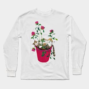 Cat among roses Long Sleeve T-Shirt